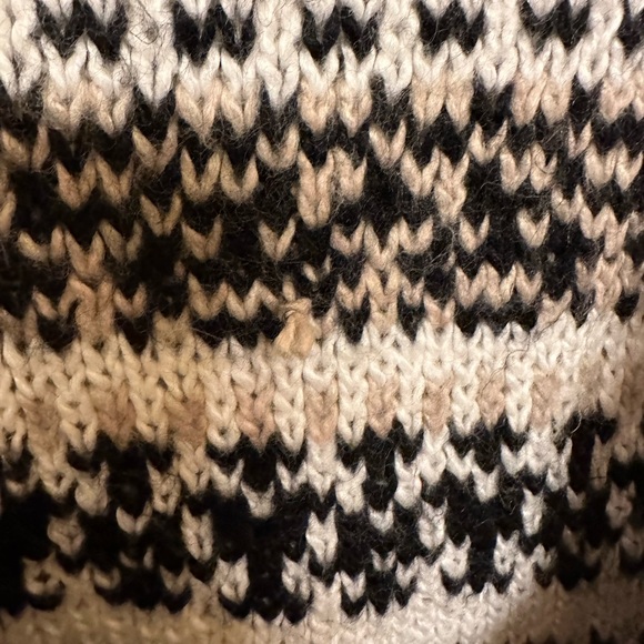 American Eagle Cardigan - Picture 7 of 11